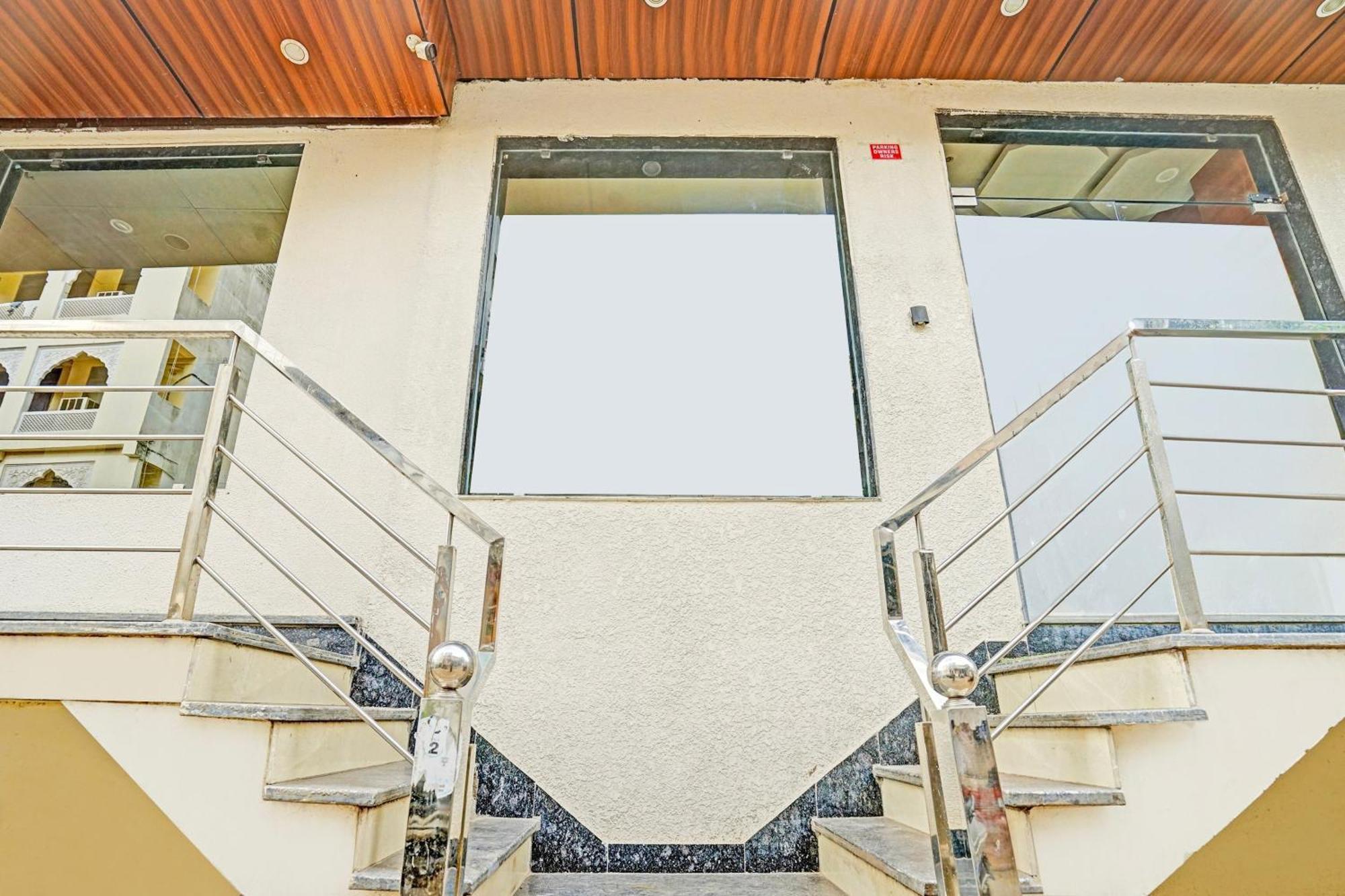 Super Townhouse Collectorate Circle Formerly Ld Prime Jaipur Exterior foto